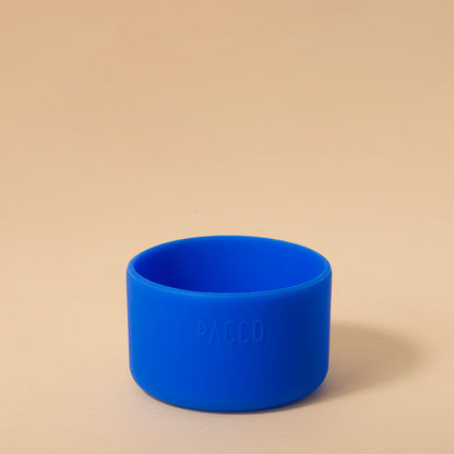 Capa de Silicone PACCO Hydra Base Grande azul para proteção de garrafas PACCO, segura e estilosa, feita em silicone premium.