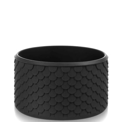 Capa de Silicone Sereia - Tamanho Original preta com textura de escamas e acabamento iridescente mágica, ideal para proteção de copos.