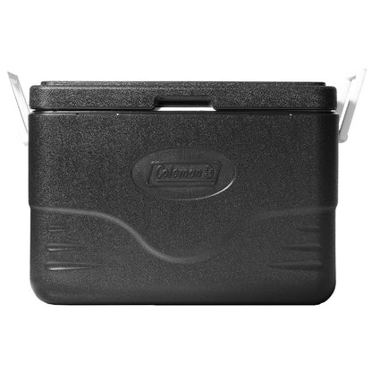 Caixa Térmica 26,5L Personal All Black Coleman com tampa inovadora, ideal para manter bebidas frescas por até 3 dias.