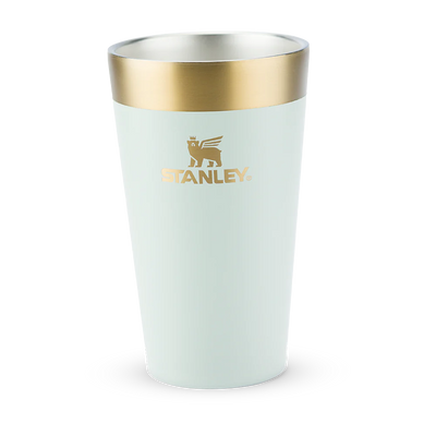 Copo Térmico de Cerveja Stanley - 473ml com isolamento a vácuo, mantém bebidas geladas por 4 horas, design moderno e sem condensação.