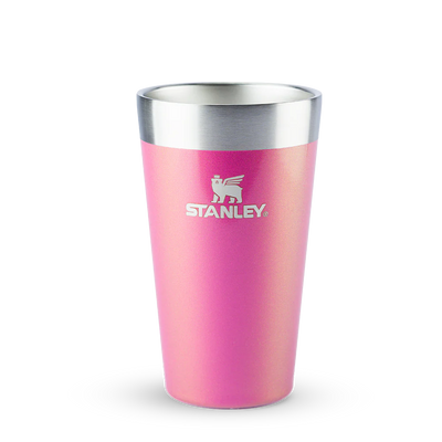 Copo Térmico de Cerveja Stanley - 473ml em rosa com isolamento a vácuo e design elegante.