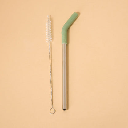 Eco Canudo em Inox - PACCO com escova de limpeza em fundo bege