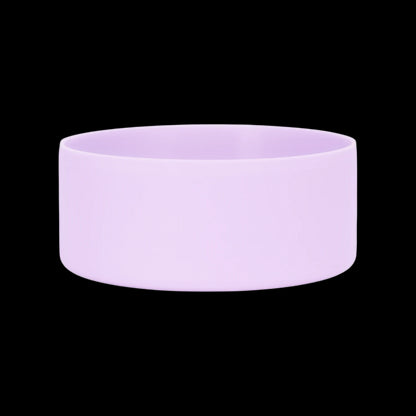 Protetor de Silicone G - by empório, base antirrisco para garrafas de 950–1200 ml, acessório durável e lavável em silicone flexível.