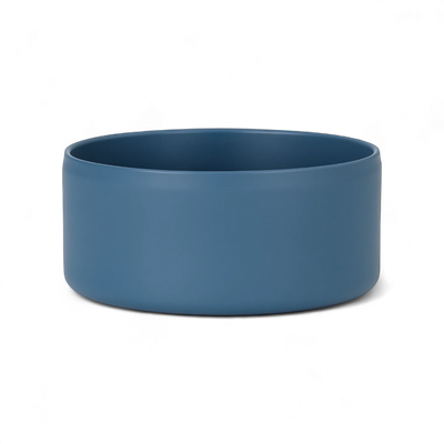 Protetor de Silicone G - by empório, protetor azul ideal para garrafas de 950-1200 ml, base antirrisco, material resistente e lavável.