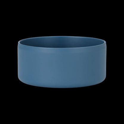 Protetor de Silicone G - by empório, protetor azul ideal para garrafas de 950-1200 ml, base antirrisco, material resistente e lavável.