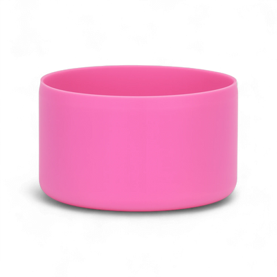 Protetor de Silicone M - by empório em cor rosa, ideal para copos de 350 ml a 750 ml, reduzindo ruídos e evitando marcas indesejadas.