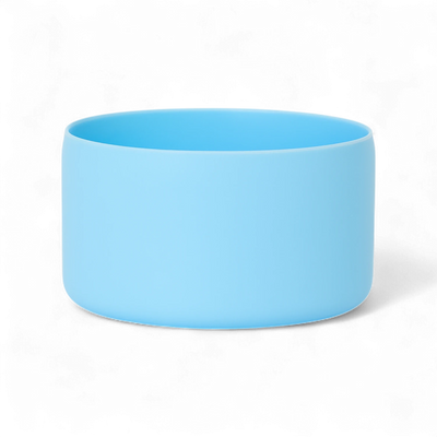 Protetor de Silicone M - by empório, azul, para copos e garrafas térmicas, reduz ruídos, protege superfícies, suporta 350 ml a 750 ml.