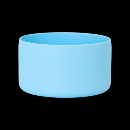 Protetor de Silicone M - by empório, azul, para copos e garrafas térmicas, reduz ruídos, protege superfícies, suporta 350 ml a 750 ml.