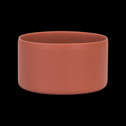 Protetor de Silicone M - by empório em silicone marrom, ideal para copos Quencher e garrafas 350ml a 750ml, reduz ruídos e evita marcas.