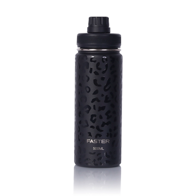 Garrafa Térmica Faster - 500ml preta com design moderno para conservar bebidas e promover sustentabilidade.