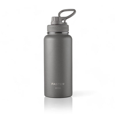 Garrafa Térmica Faster - 900ml cinza em aço inoxidável, leve e compacta, ideal para manter bebidas quentes por 12h e frias por 24h.