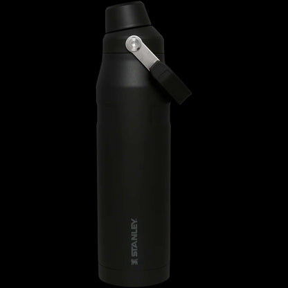 Garrafa Térmica Stanley Aerolight™ Fast Flow - 1,1L em preto, leve e resistente, ideal para atividades diárias e viagens.
