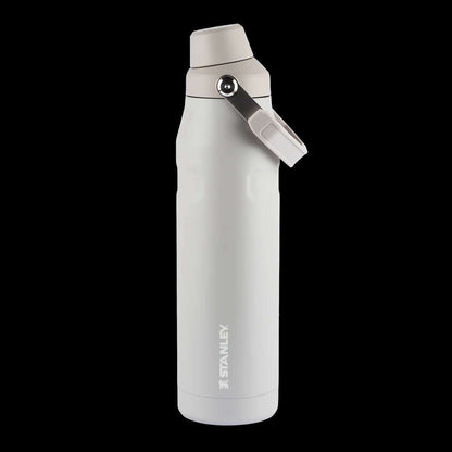 Garrafa Térmica Stanley Aerolight™ Fast Flow - 1,1L, leve e resistente, ideal para eficiência térmica em qualquer jornada.
