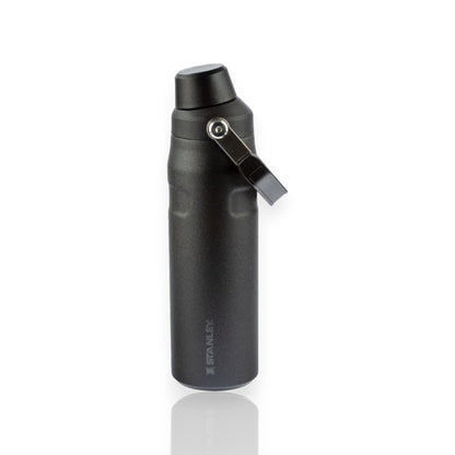 Garrafa Térmica Stanley Aerolight™ Fast Flow - 710ml, leve, durável e moderna em aço inox reciclado, mantém bebida gelada por 10 horas.