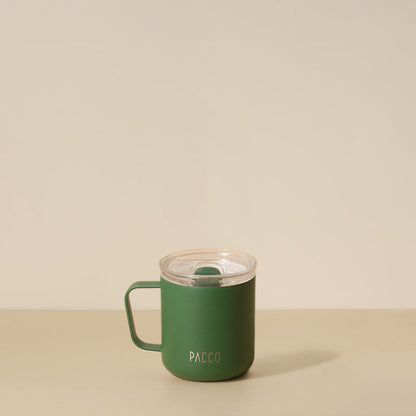 Caneca PACCO Fokus 295ml verde com revestimento PURETASTE®, ideal para café, chá ou chocolate quente, preserva sabores autênticos.