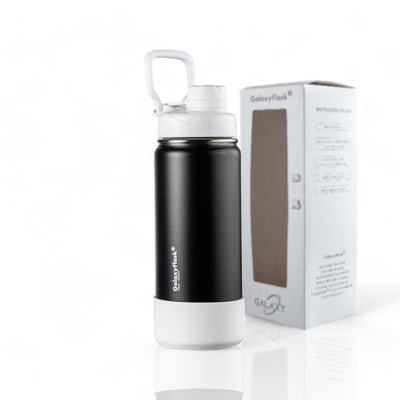 Garrafa Térmica GalaxyFlask® 532 - Black Editions em exibição com desempenho térmico imbatível, mantendo bebidas quentes e frias.
