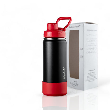 Garrafa Térmica GalaxyFlask® 532 - Black Editions com tampa Spout Lid inovadora, mantém bebidas quentes e frias, cor preta e vermelha.