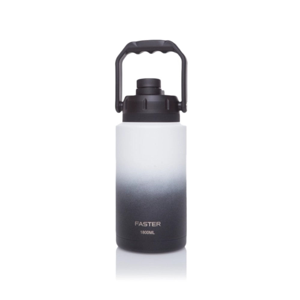 Garrafa Térmica Faster Growler - 1800ml em fundo branco, ideal para manter bebidas frias por 24 horas e quentes por 12 horas.