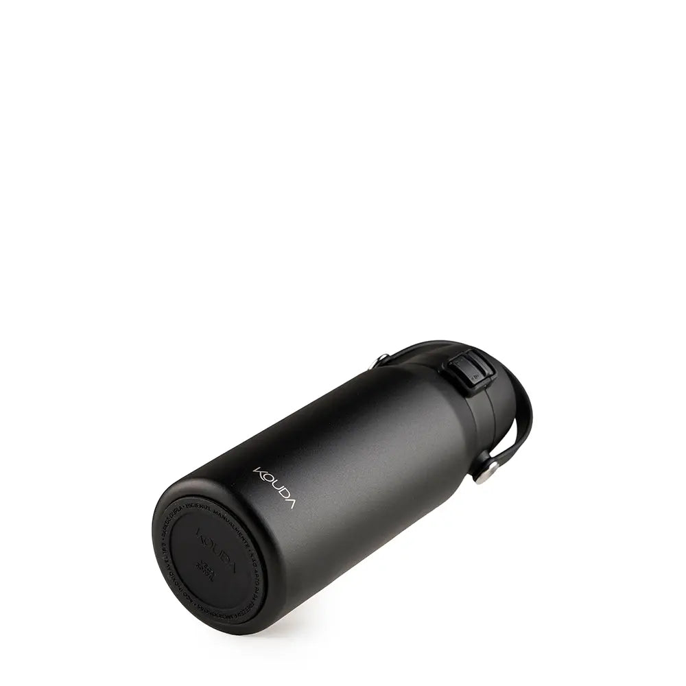 Garrafa Térmica Kouda Vega – 500ml em preto, compacta e ideal para levar no dia a dia.