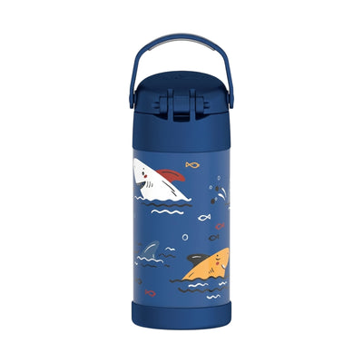 Garrafa Térmica Funtainer Thermos - 355ml azul com estampas de tubarões, canudo retrátil e alça dobrável. Ideal para manter bebidas geladas.