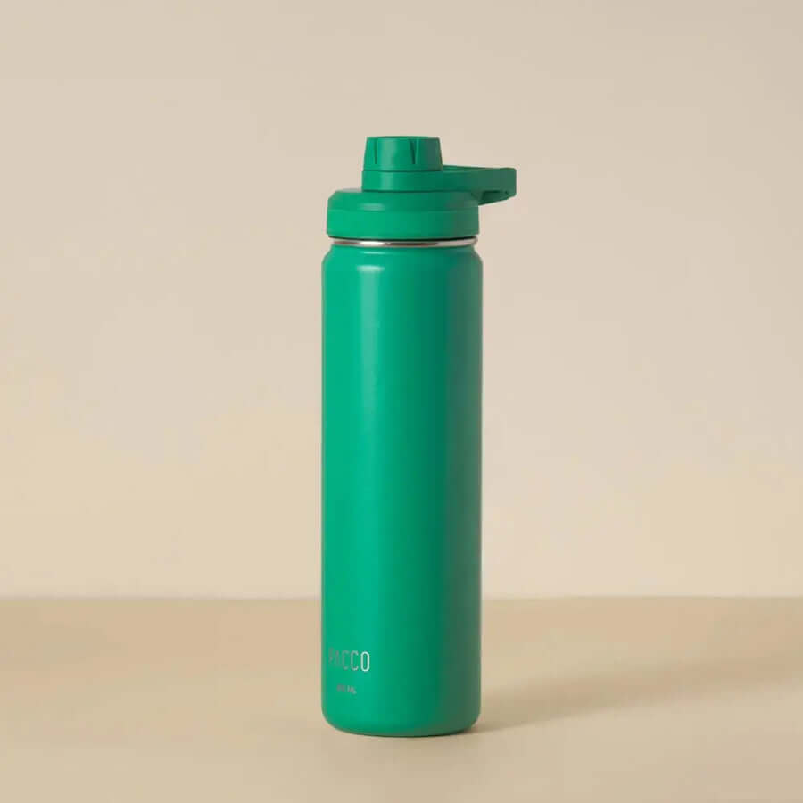 Garrafa Térmica PACCO Hydrav2 650ml verde com design sofisticado e isolamento a vácuo de parede dupla, ideal para bebidas frias e quentes.