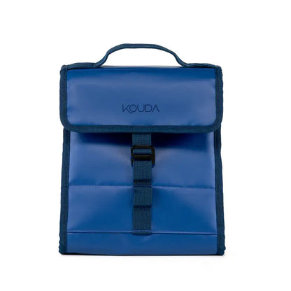 Lunch Bag Térmica Kouda Oly – 10 litros em azul, compacta e flexível, ideal para manter alimentos e bebidas frios.