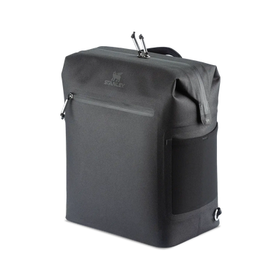 Mochila Térmica Madeleine Stanley | 14L preta, ideal para conservar alimentos e bebidas, viagens ou atividades ao ar livre
