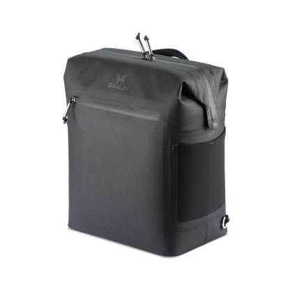 Mochila Térmica Madeleine Stanley | 14L preta, ideal para conservar alimentos e bebidas, viagens ou atividades ao ar livre