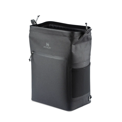 Mochila Térmica Madeleine Stanley | 14L, leve e resistente, ideal para conservar alimentos e bebidas por até 24 horas.