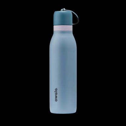 Garrafa Térmica Owala Twist - 532ml | 18oz, cor azul, em fundo preto, com bico FreeSip 2 em 1 e isolamento triplo em aço inox.