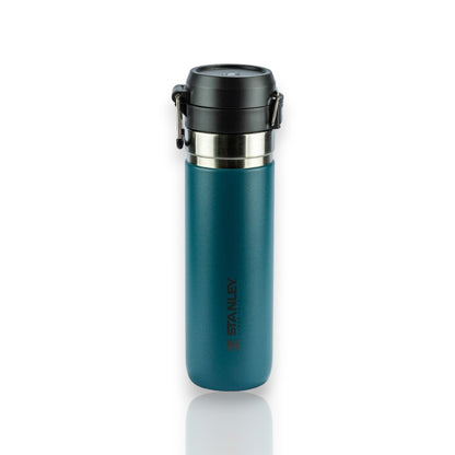 Garrafa Térmica Quick Flip Stanley - 710ml, isolamento térmico superior, tampa com trava de segurança.