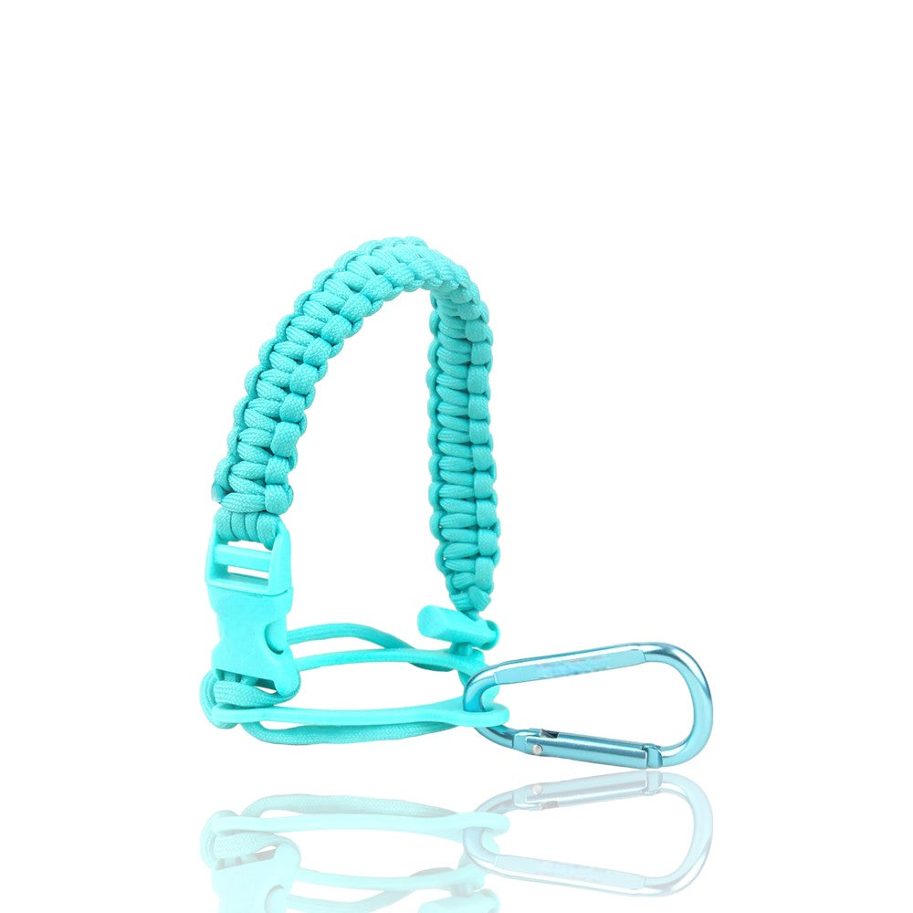 Alça de Mão Paracord azul para garrafa térmica com mosquetão, confortável e ergonômica. Ideal para transporte seguro e estiloso.