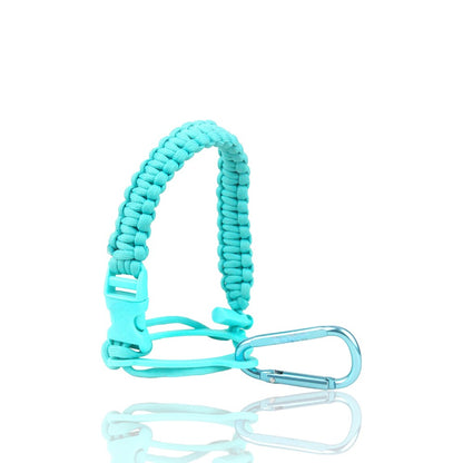 Alça de Mão Paracord azul para garrafa térmica com mosquetão, confortável e ergonômica. Ideal para transporte seguro e estiloso.
