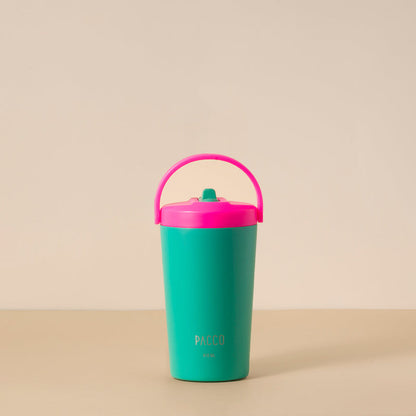 Copo Térmico PACCO SuperCup Mini 410ml em verde com alça rosa, em aço inoxidável, durável e resistente, ideal para bebidas quentes e frias.