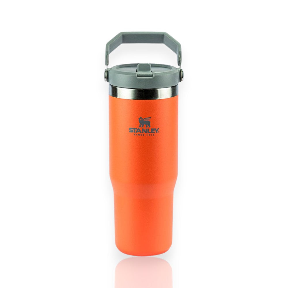 Tumbler Térmico Flip Straw Stanley - 887ml laranja, com isolamento térmico de parede dupla em aço inoxidável, mantém bebidas frias.