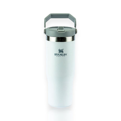 Tumbler Térmico Flip Straw Stanley - 887ml em branco, design funcional e durável, ideal para bebidas frias por até 48 horas.