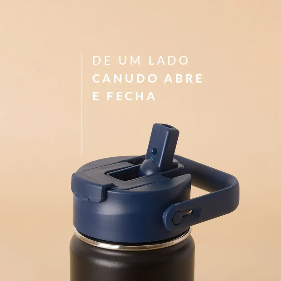 Tampa PACCO Duo com canudo abre e fecha, vedação em silicone para hidratação fácil e prática.