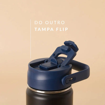 Tampa PACCO Duo com tampa flip destacada, ideal para versatilidade e hidratação em diferentes momentos.