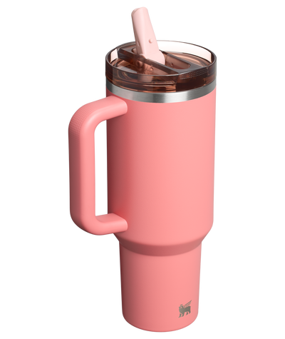 Copo Quencher Protour Stanley | 1,18L em rosa com design moderno e tampa Flip Straw ProTour para hidratação eficaz.