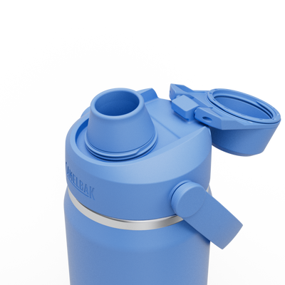Garrafa Térmica Camelbak Thrive Chug 590ml com tampa azul e bico de silicone