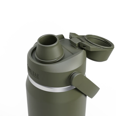 Garrafa Térmica Camelbak Thrive 740ml com tampa e bico para fácil uso e transporte.