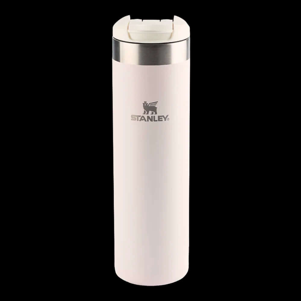 Garrafa Térmica Aerolight™ Transit Stanley 591ml em aço inoxidável, leve e durável, ideal para manter bebidas quentes ou frias.