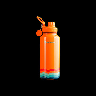Garrafa Térmica Urbnsol 946ml - Core e Waves laranja com design ondulado. Mantém bebidas quentes por 12h e frias por 24h.