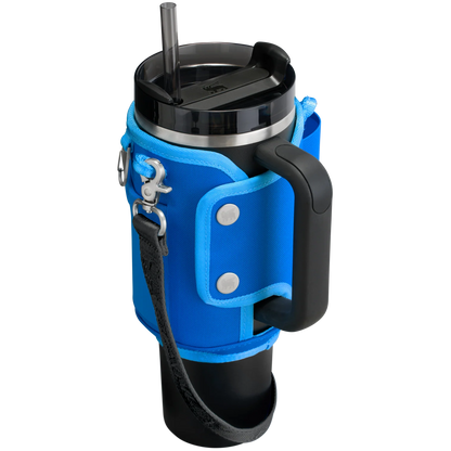 Bolsa para Copo Quencher Stanley - Carry All 1,18L em poliéster reciclado azul com alça ajustável para hidratação prática e estilosa.