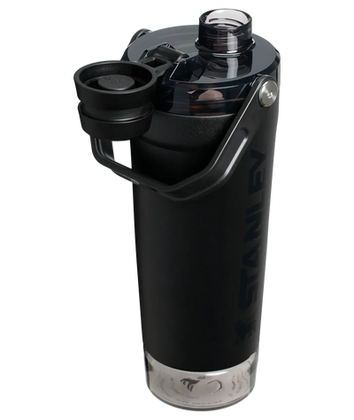 Activate Shaker Stanley | Coqueteleira 591ml com isolamento a vácuo e container integrado para máxima performance e praticidade.