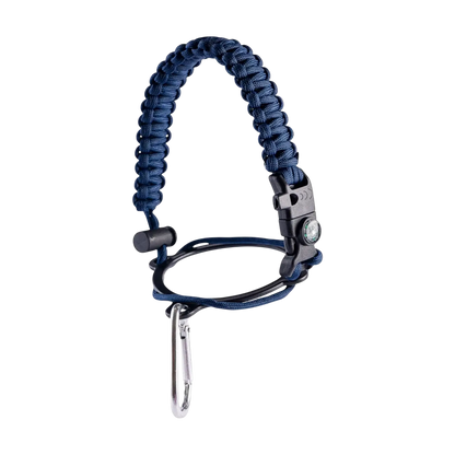 Alça para Garrafa Térmica de Mão com bússola, apito e pederneira em paracord azul para aventura e sobrevivência.