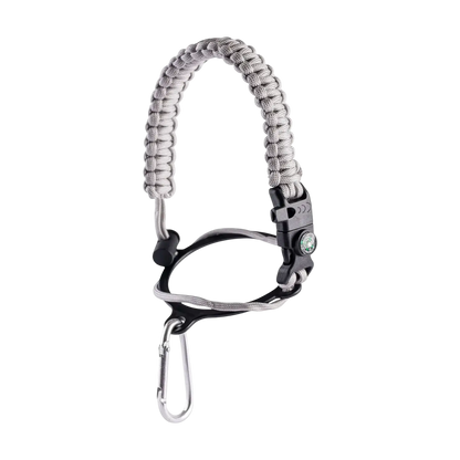 Alça para Garrafa Térmica de Mão com Paracord, bússola e apito, ideal para aventuras e segurança em atividades ao ar livre.