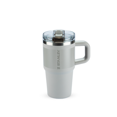 Copo Quencher Protour Stanley | 591ml com isolamento a vácuo e tampa Flip Straw para bebidas frias.