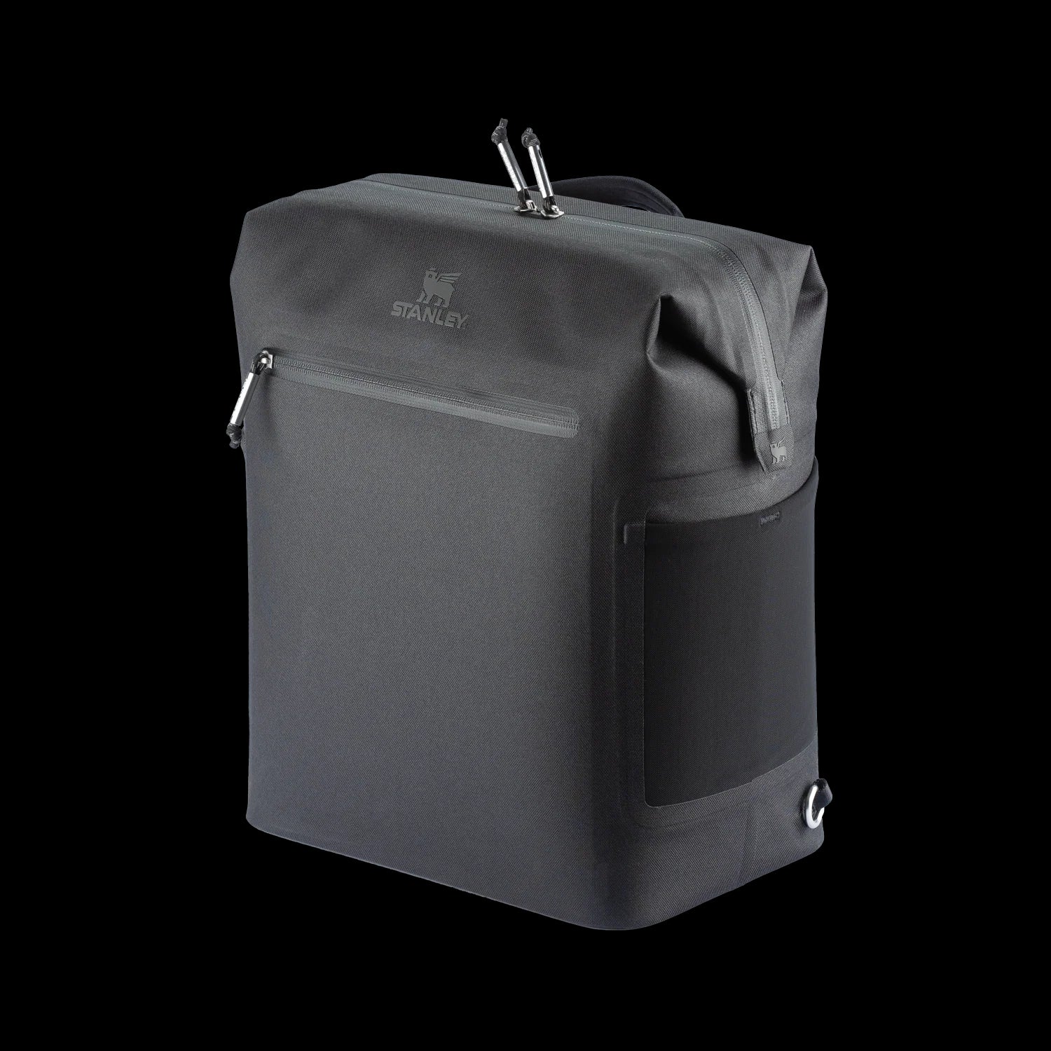 Mochila Térmica Madeleine Stanley | 14L em preto, ideal para viagens e atividades ao ar livre com capacidade de 14 litros.