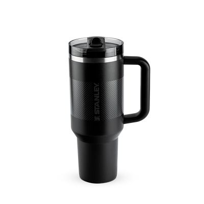 Copo Quencher Protour Stanley | 1,18L com design moderno e tampa Flip Straw ProTour, ideal para treinos e viagens.